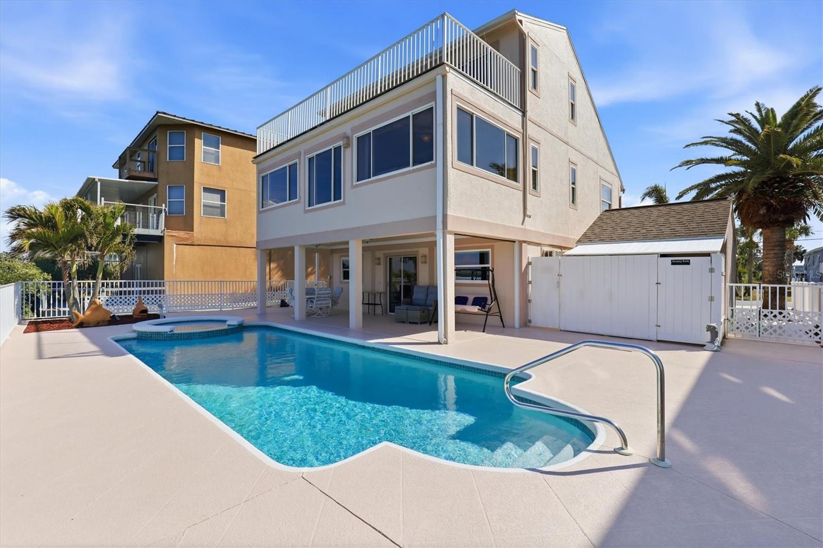 6511 DRIFTWOOD DR
