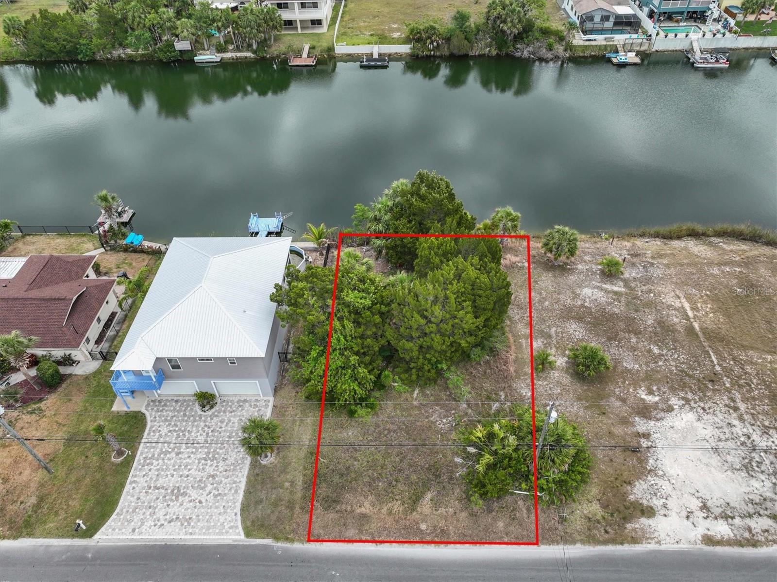 3254 AZALEA DR