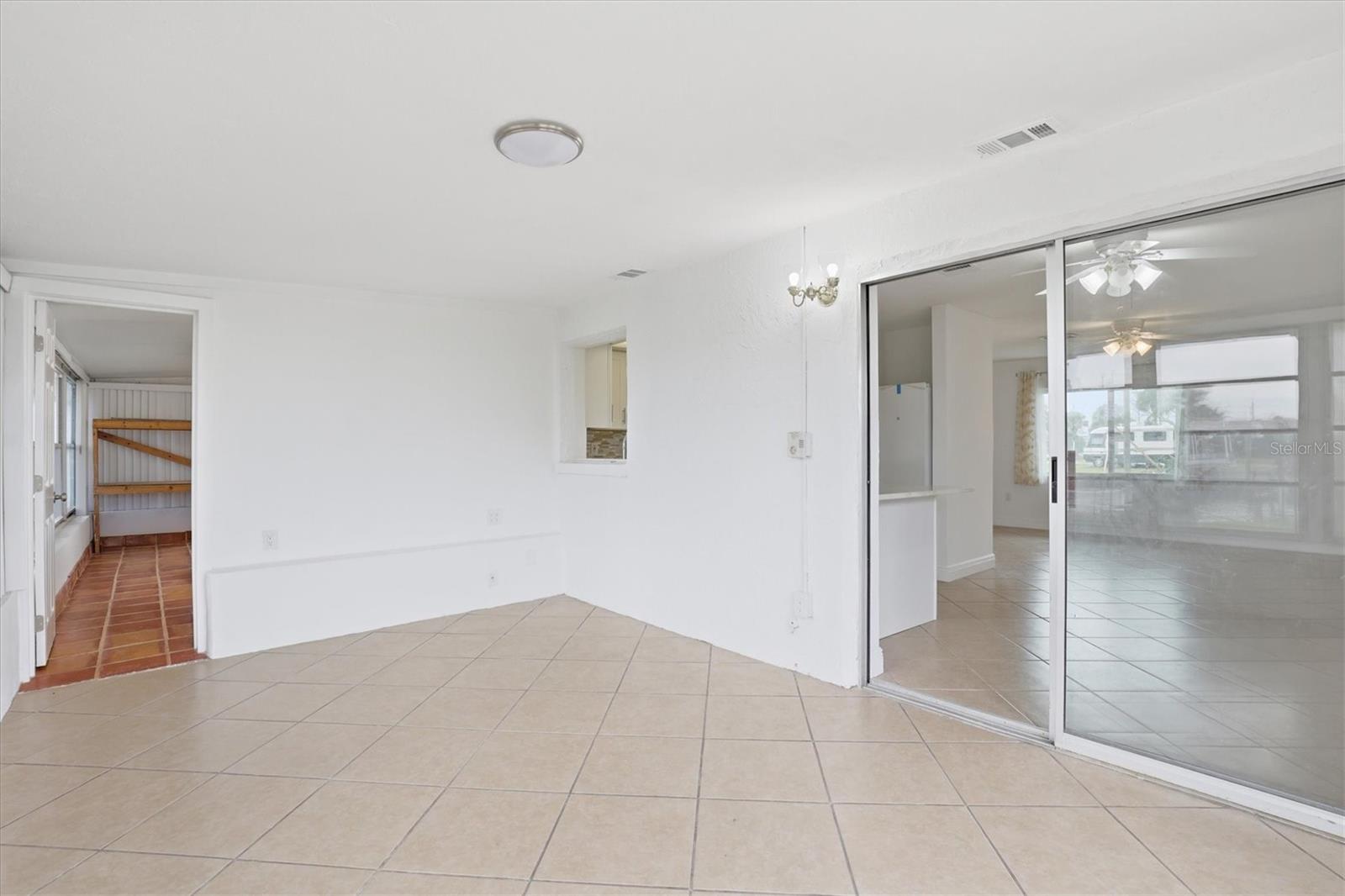 13538 LESLIE DR