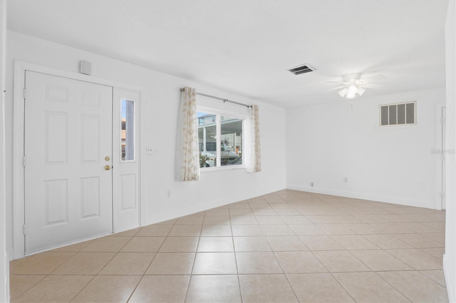 13538 LESLIE DR
