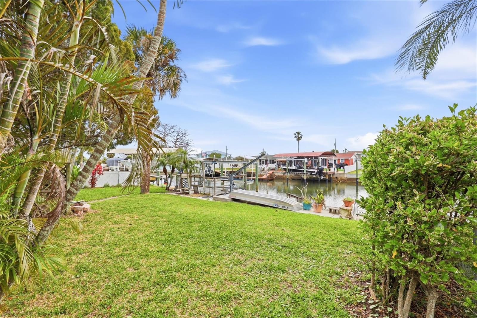 13538 LESLIE DR