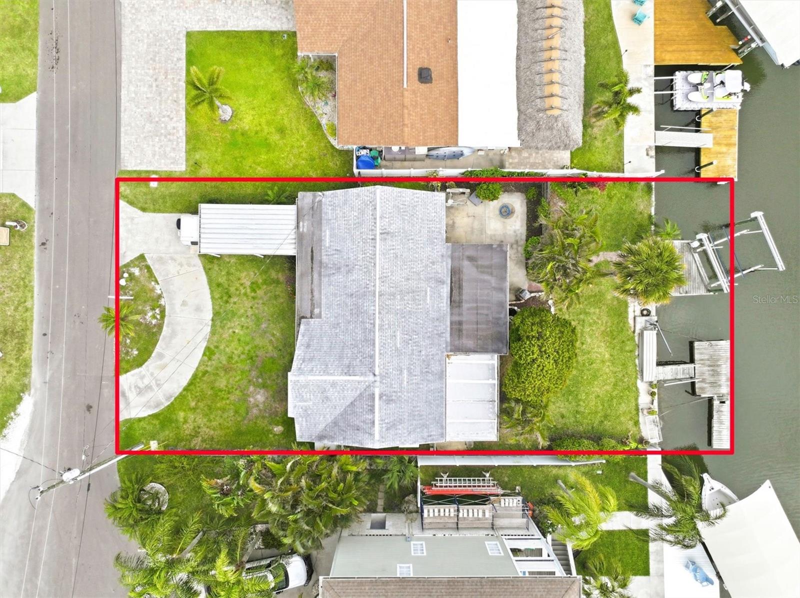 13538 LESLIE DR