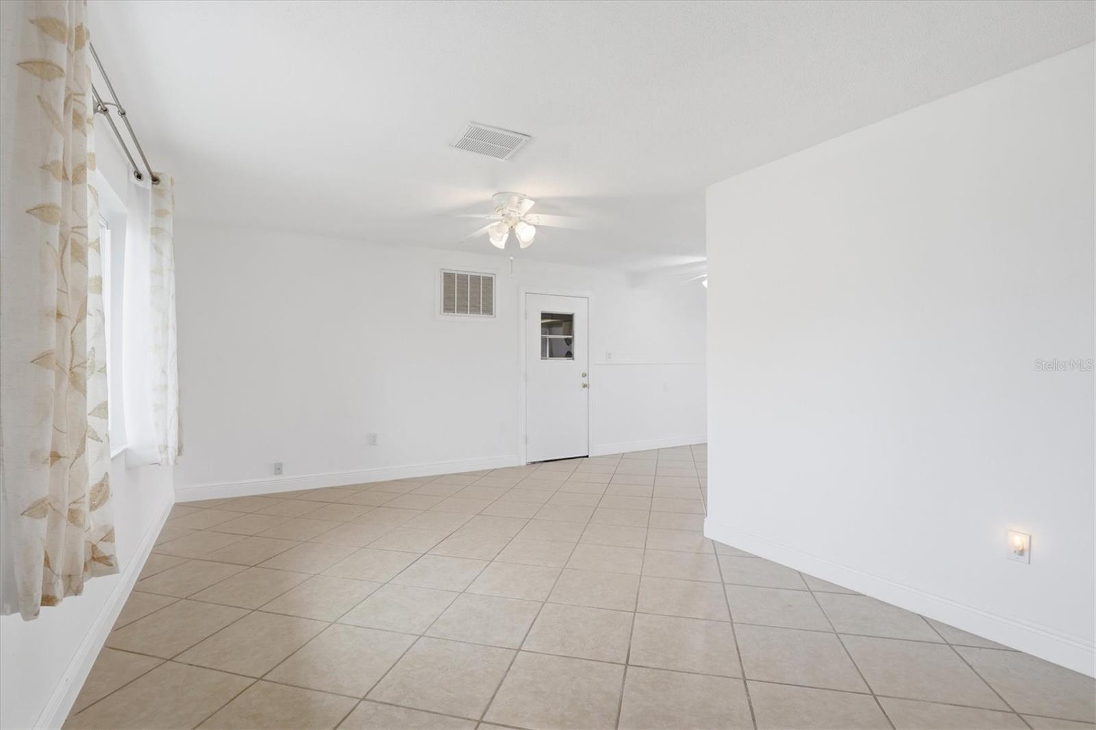 13538 LESLIE DR