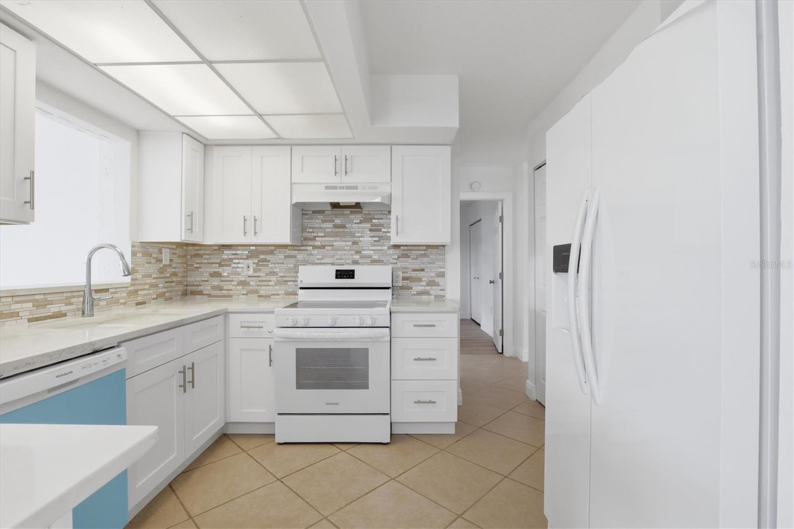13538 LESLIE DR
