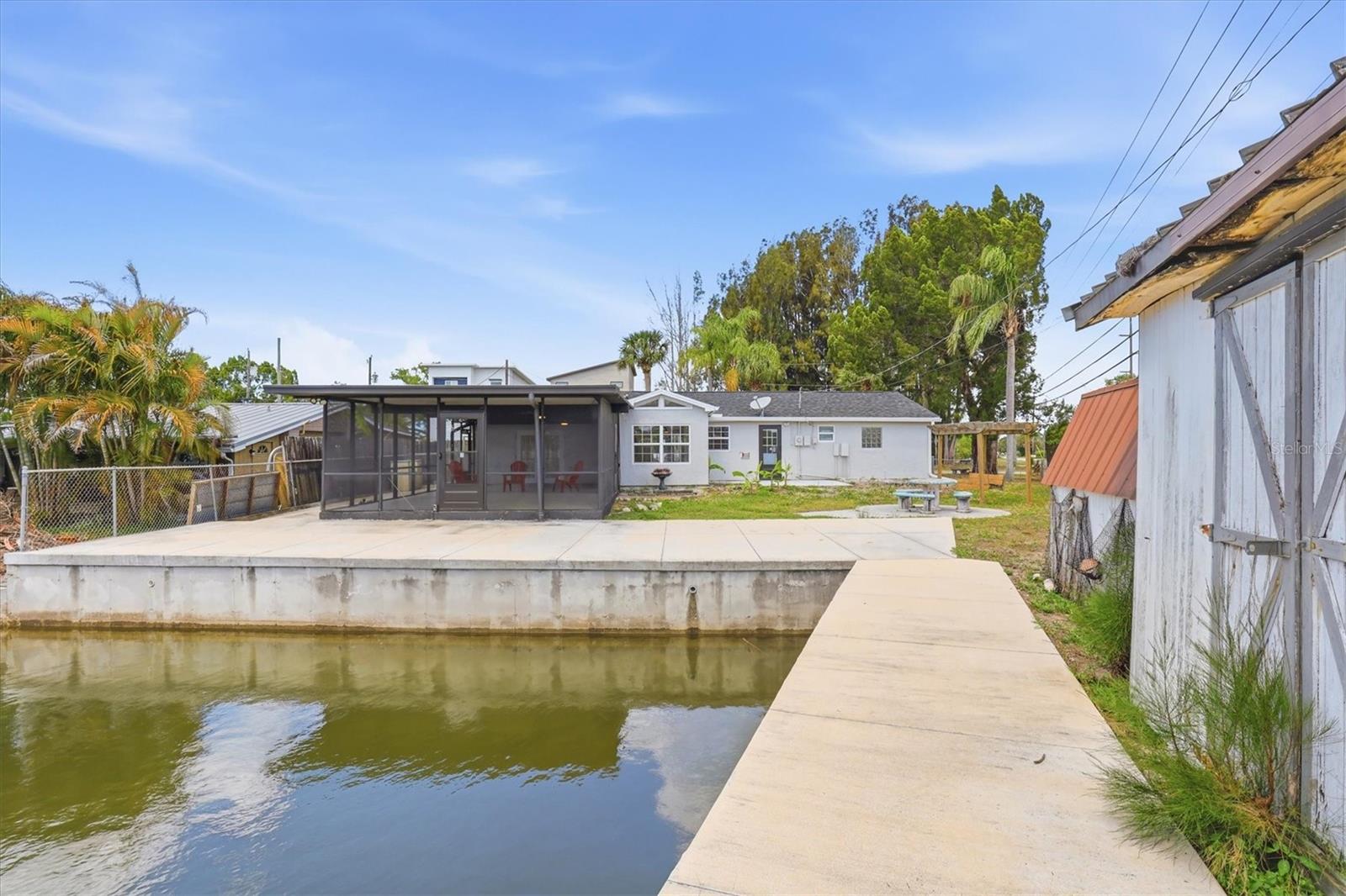 7114 FAIR LN
