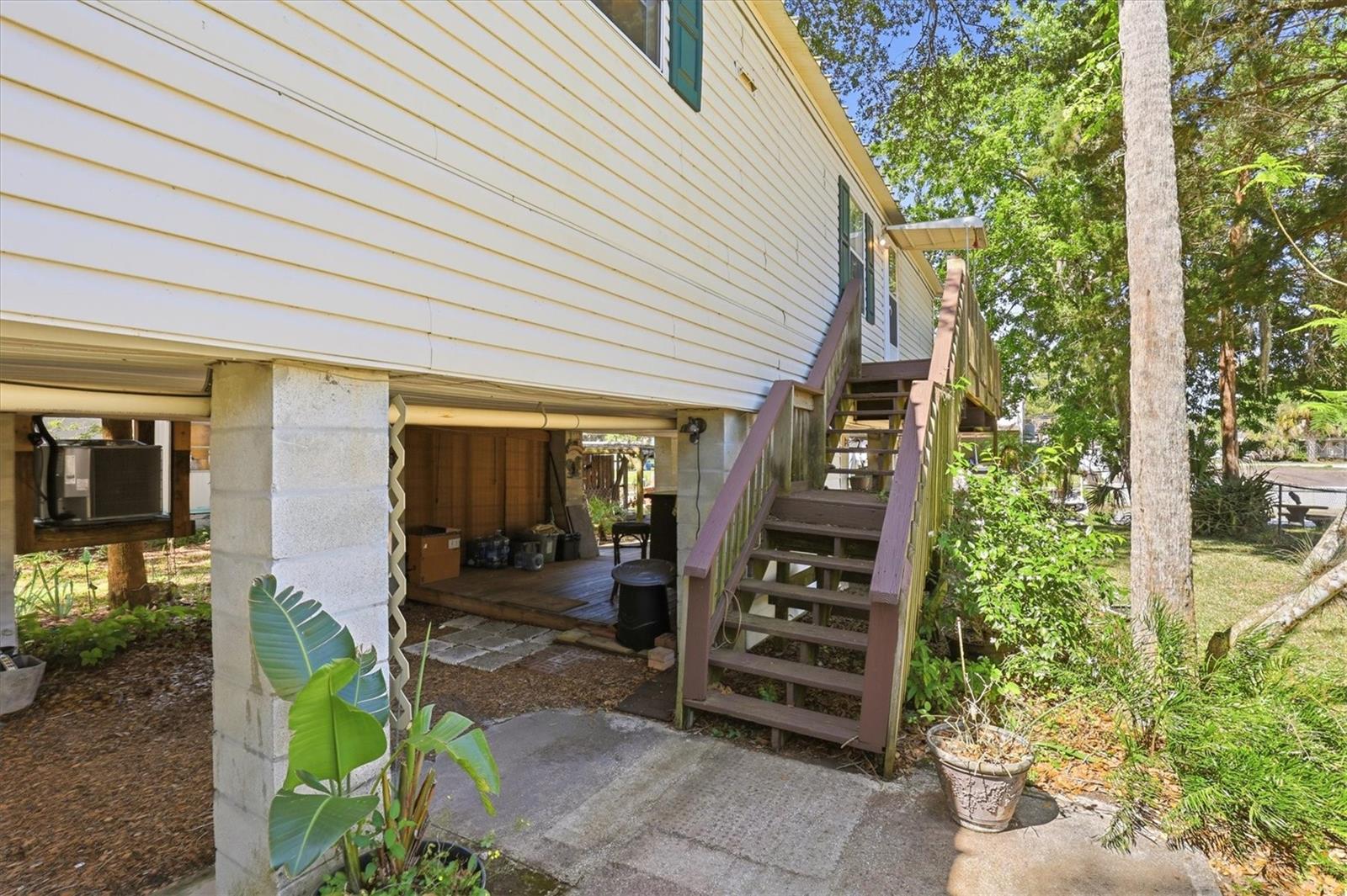 6169 WAVERLY RD
