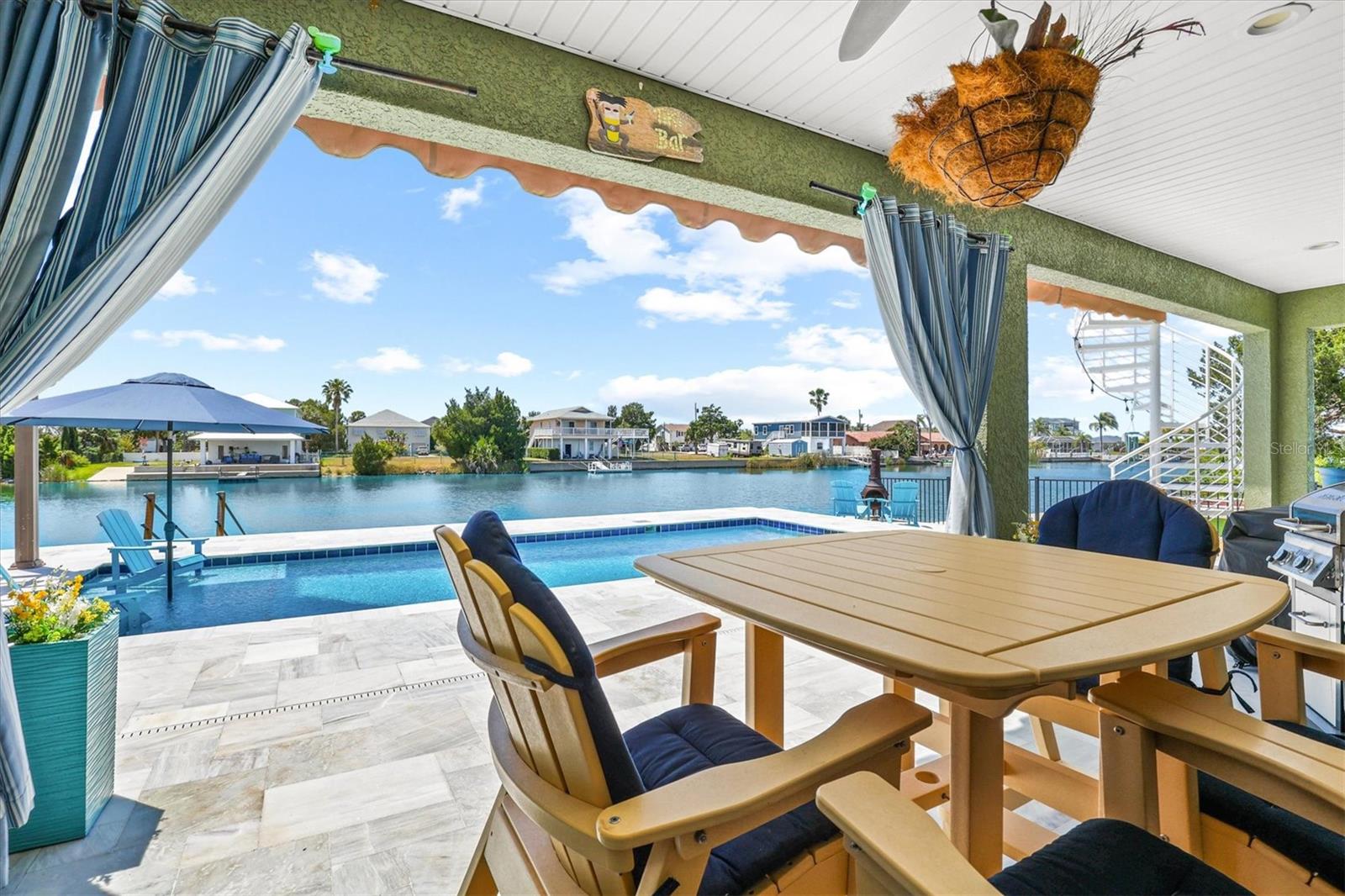 3351 POINSETTIA DR
