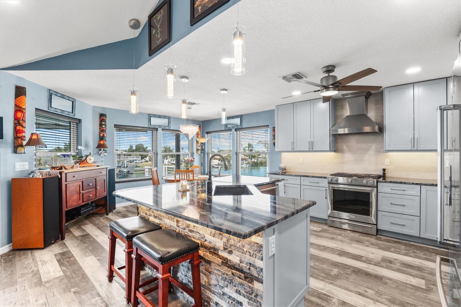 3351 POINSETTIA DR