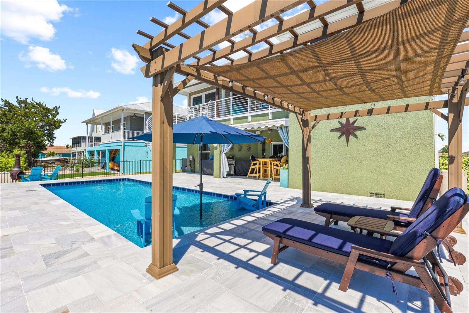 3351 POINSETTIA DR