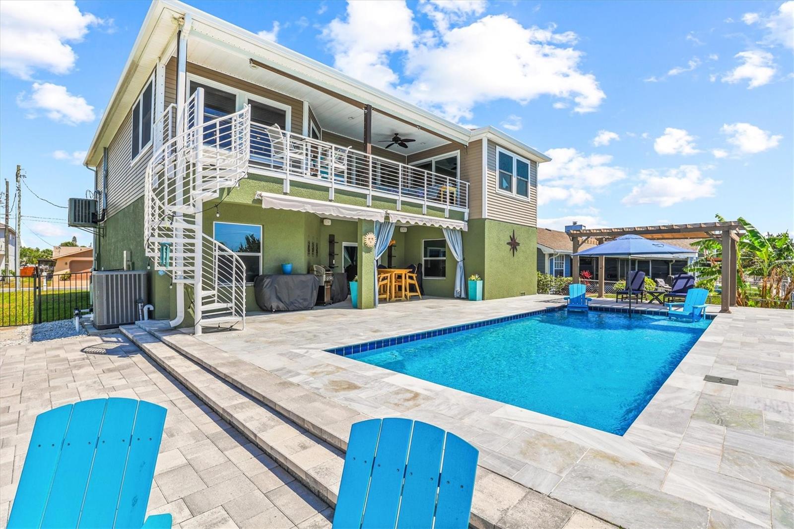 3351 POINSETTIA DR