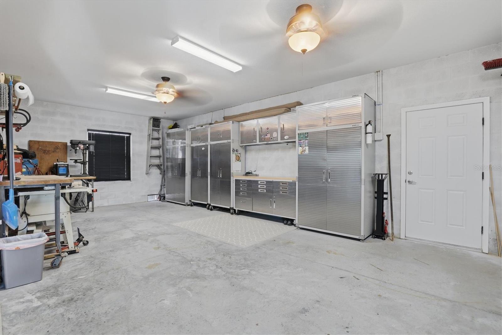 3351 POINSETTIA DR