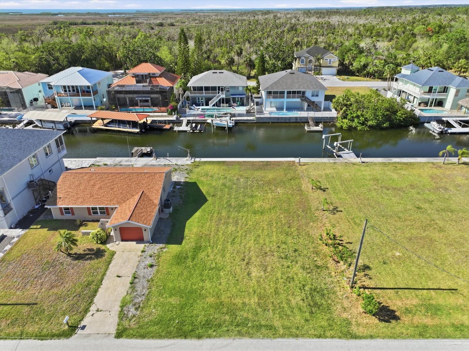 7429 HATTERAS DR