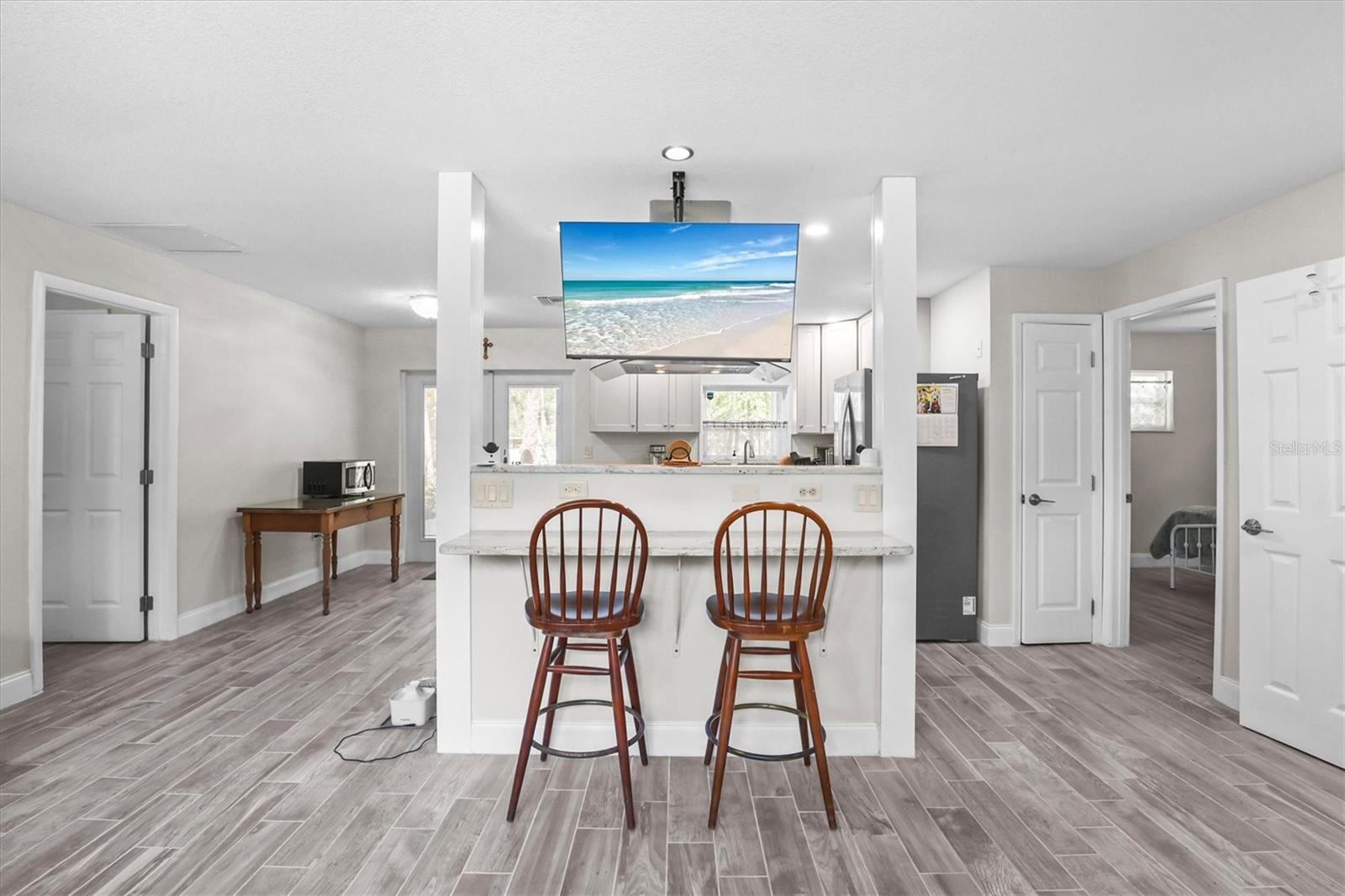 6244 COLONY CIR