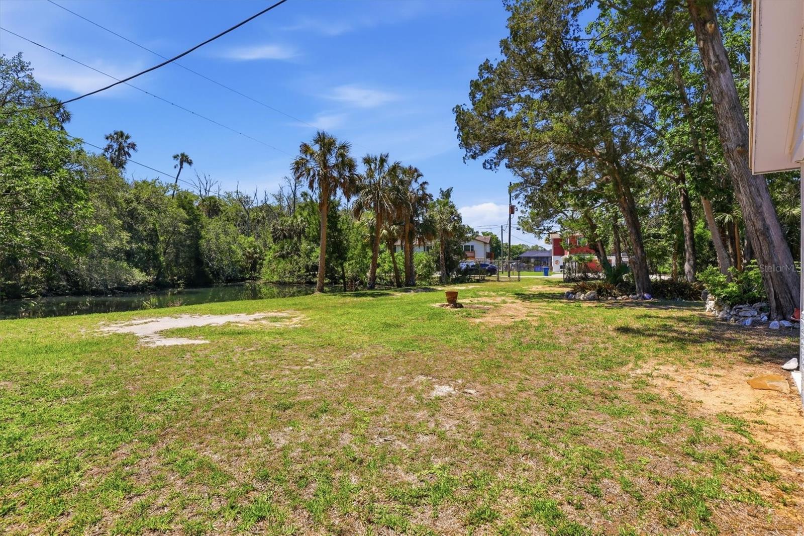 6244 COLONY CIR