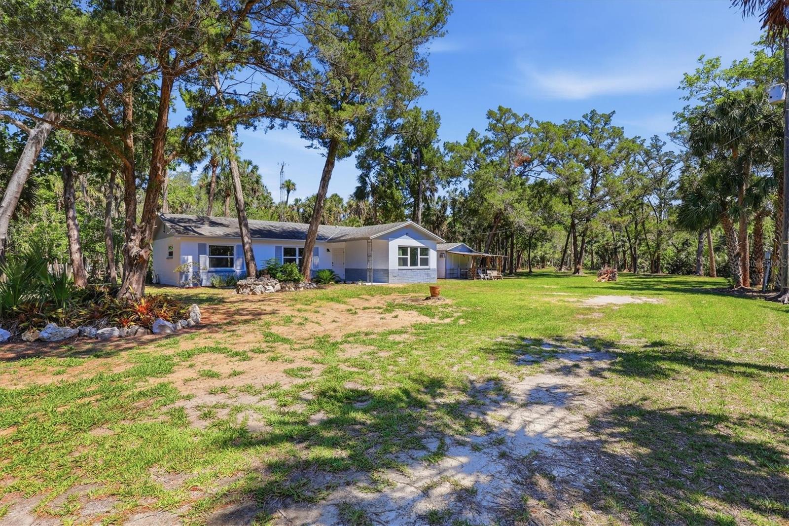 6244 COLONY CIR