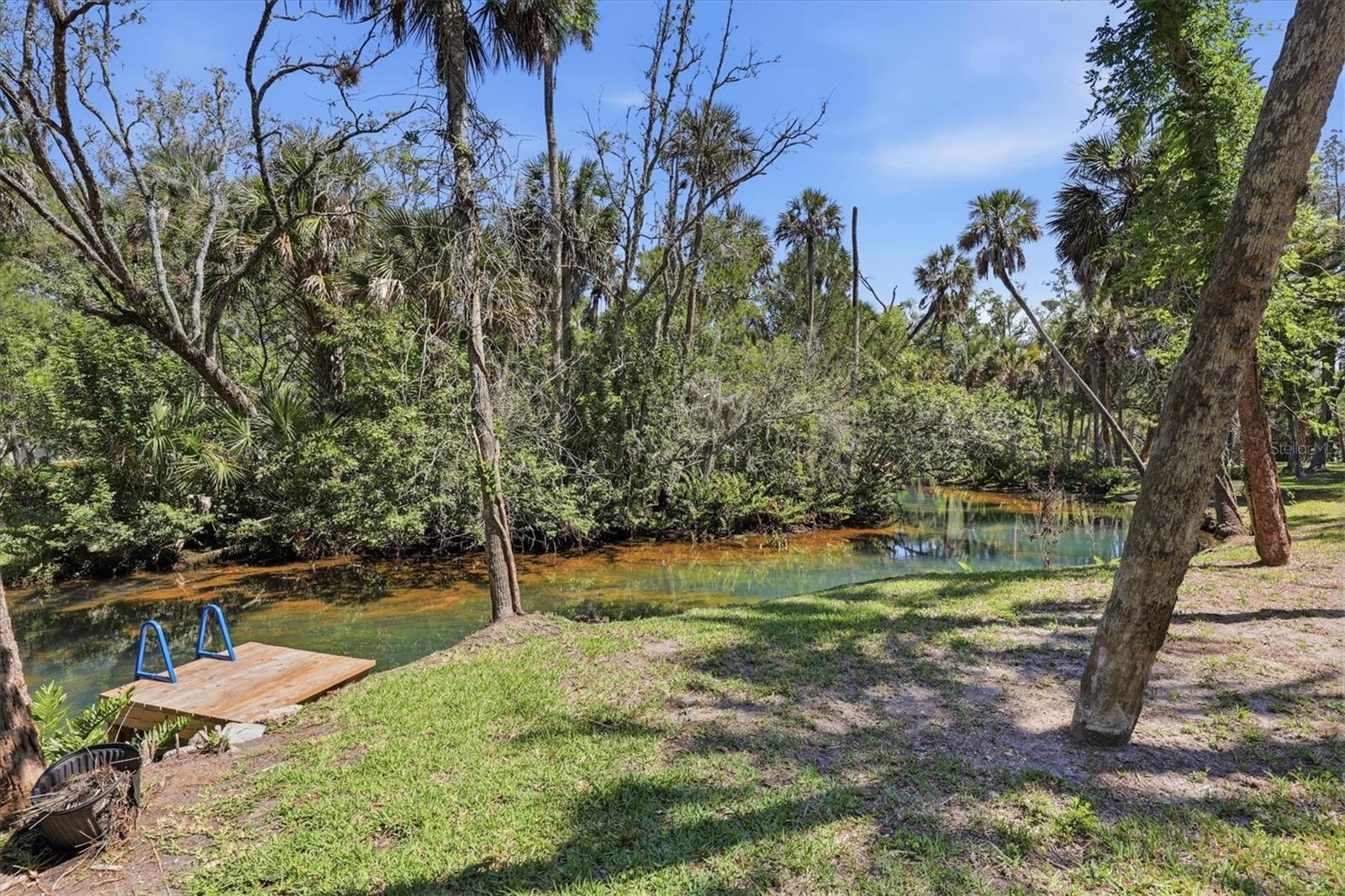6244 COLONY CIR