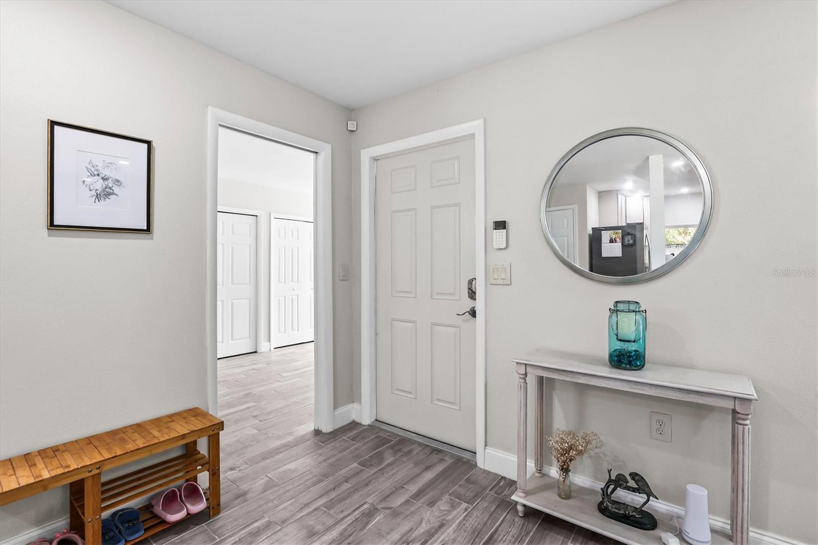 6244 COLONY CIR