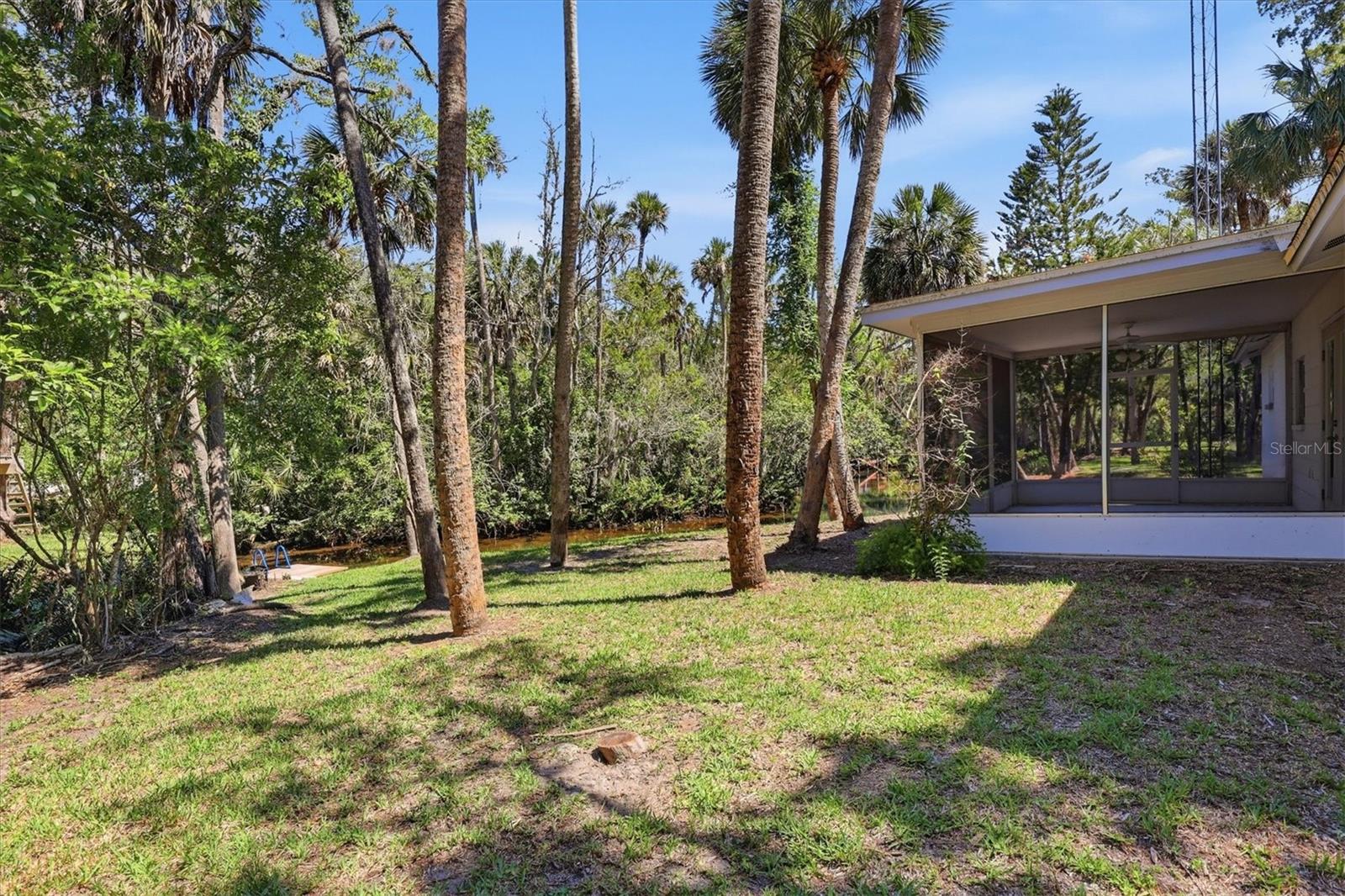 6244 COLONY CIR