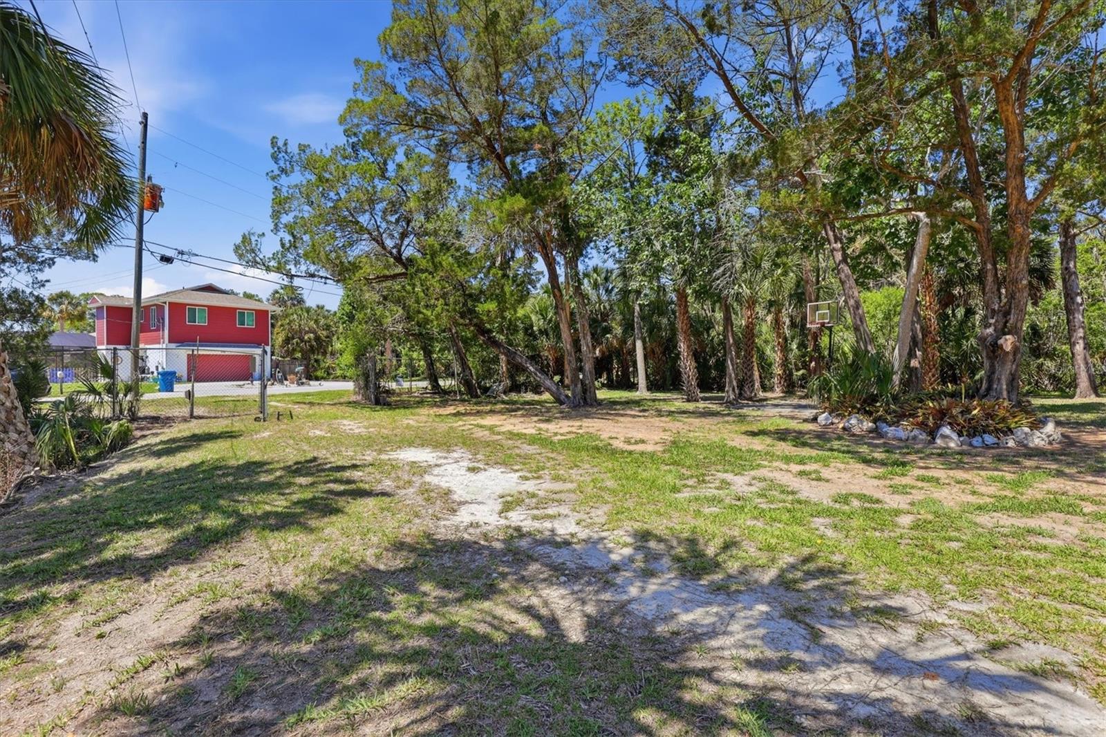 6240 COLONY CIR