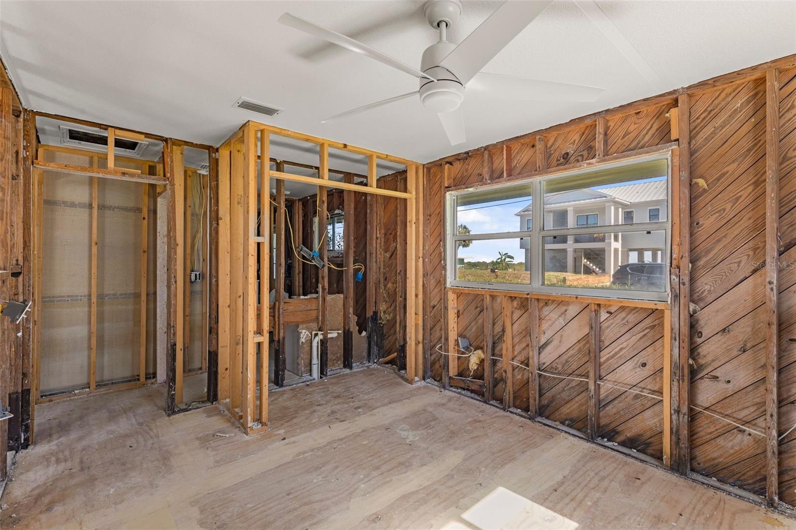 3016 SUNSET VISTA DR