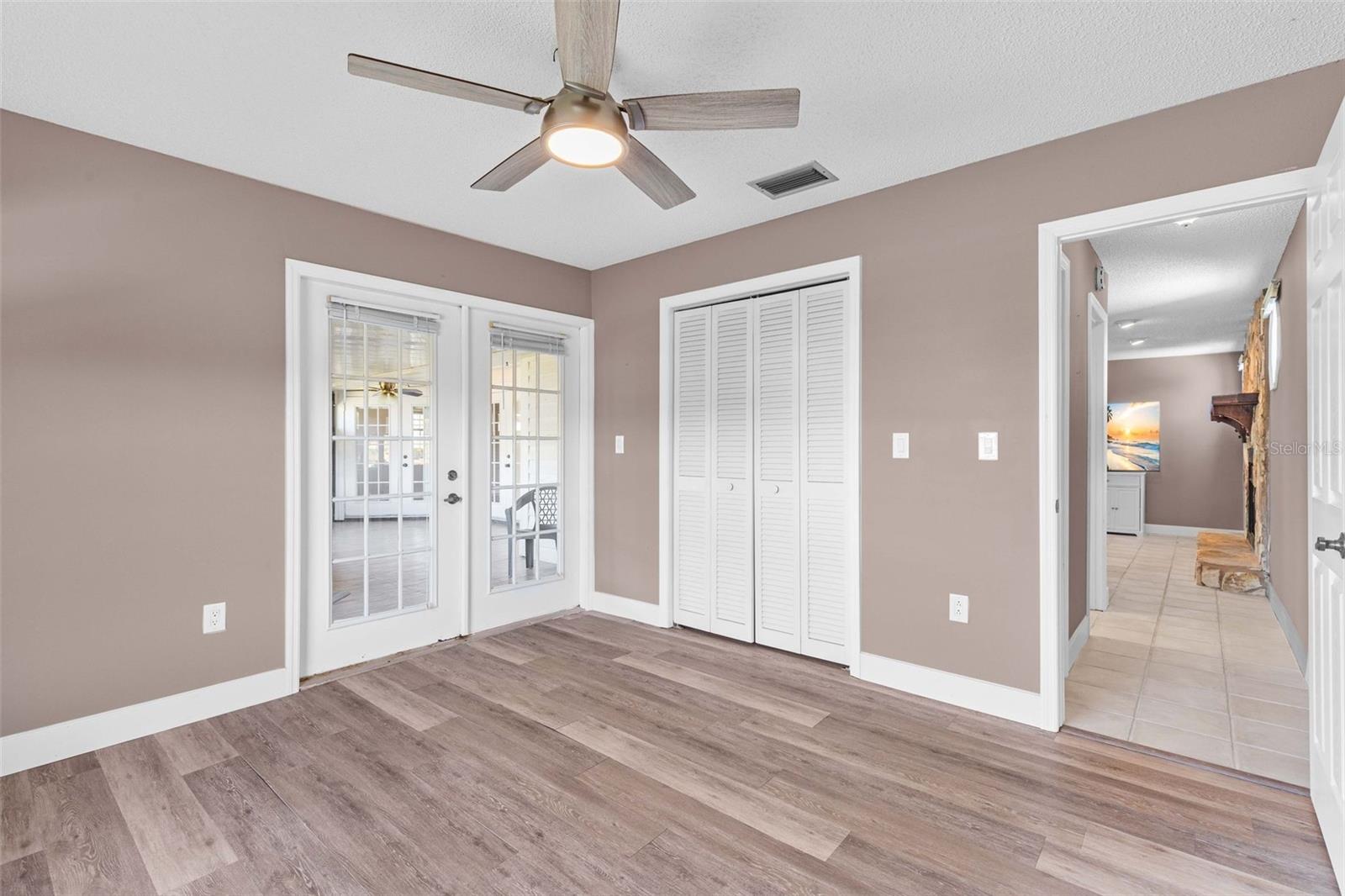 3345 POINSETTIA DR