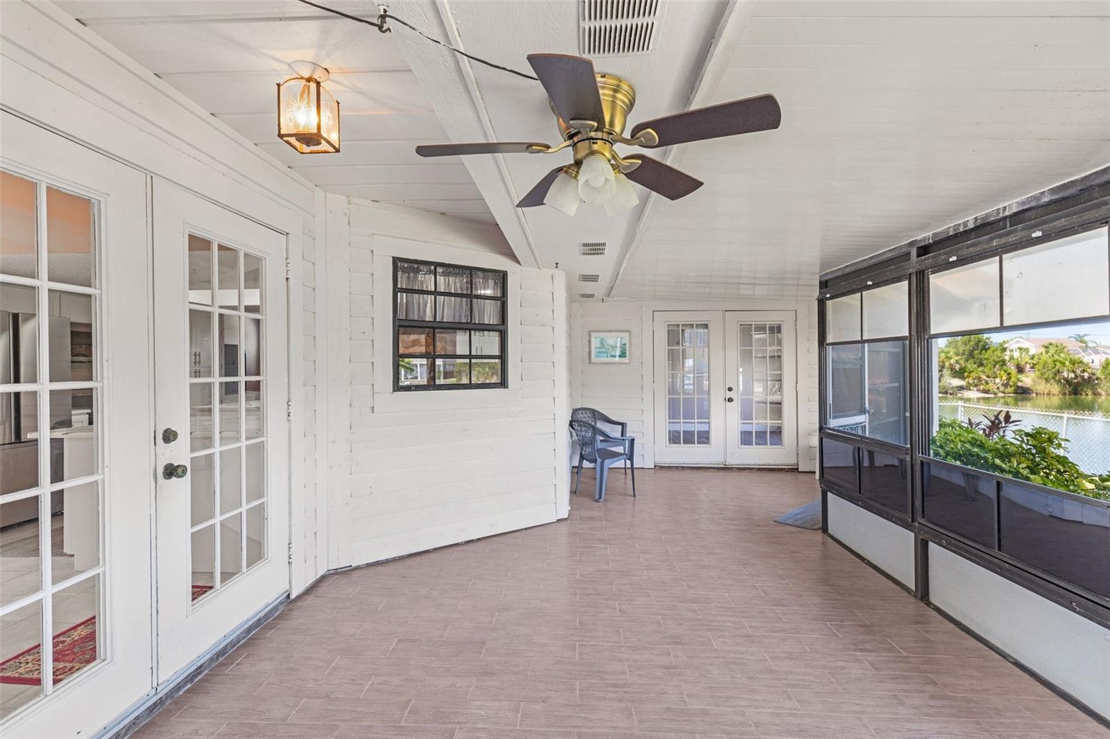 3345 POINSETTIA DR