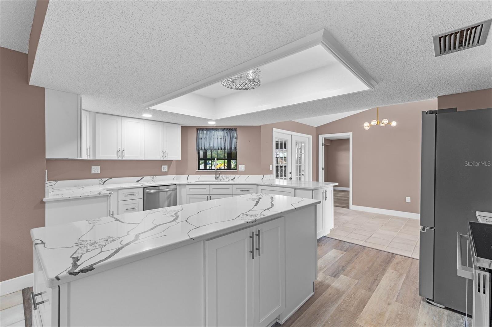 3345 POINSETTIA DR