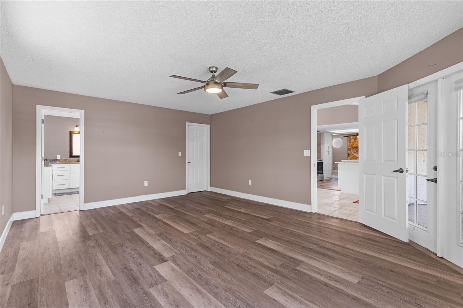 3345 POINSETTIA DR