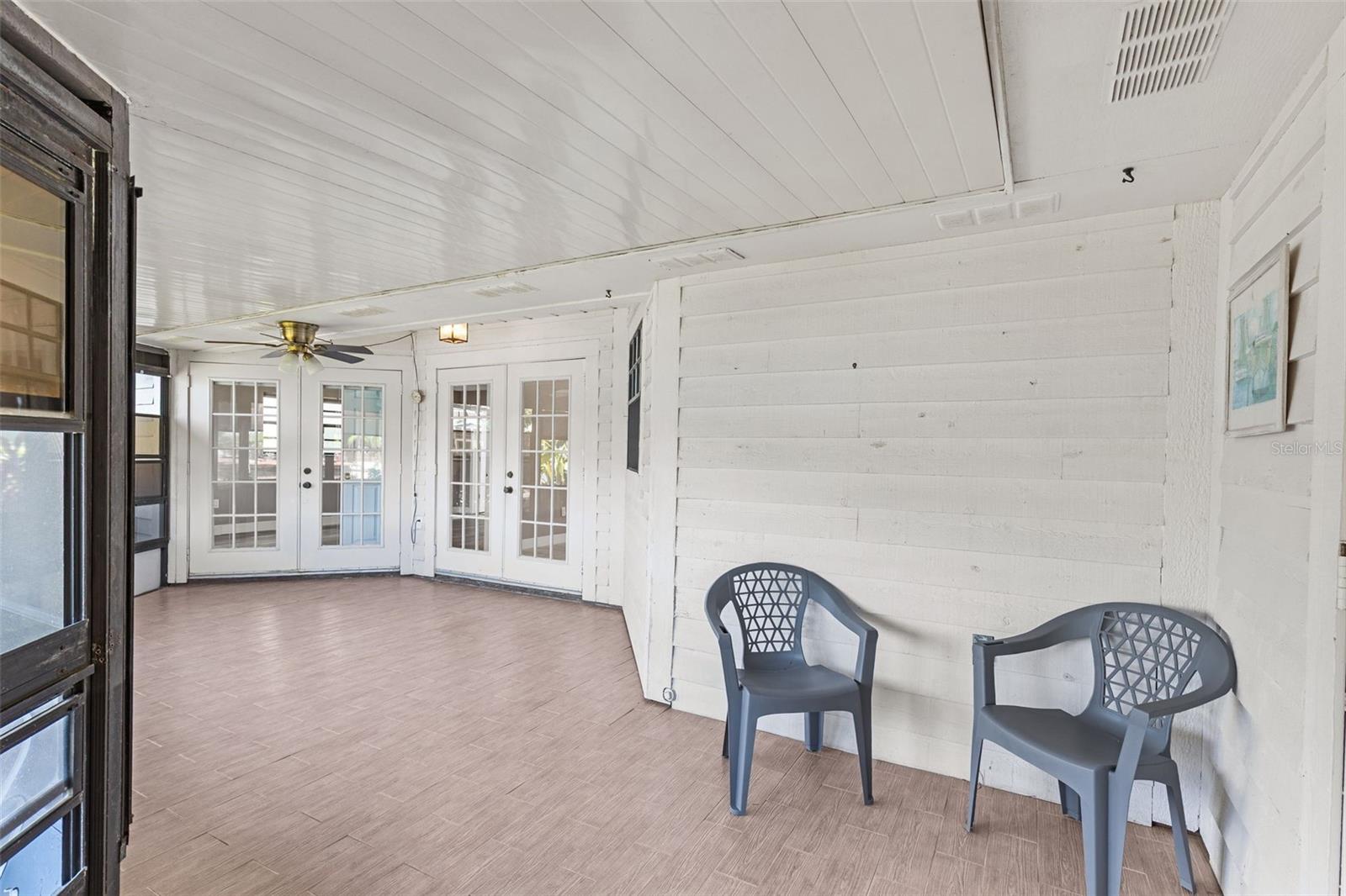 3345 POINSETTIA DR