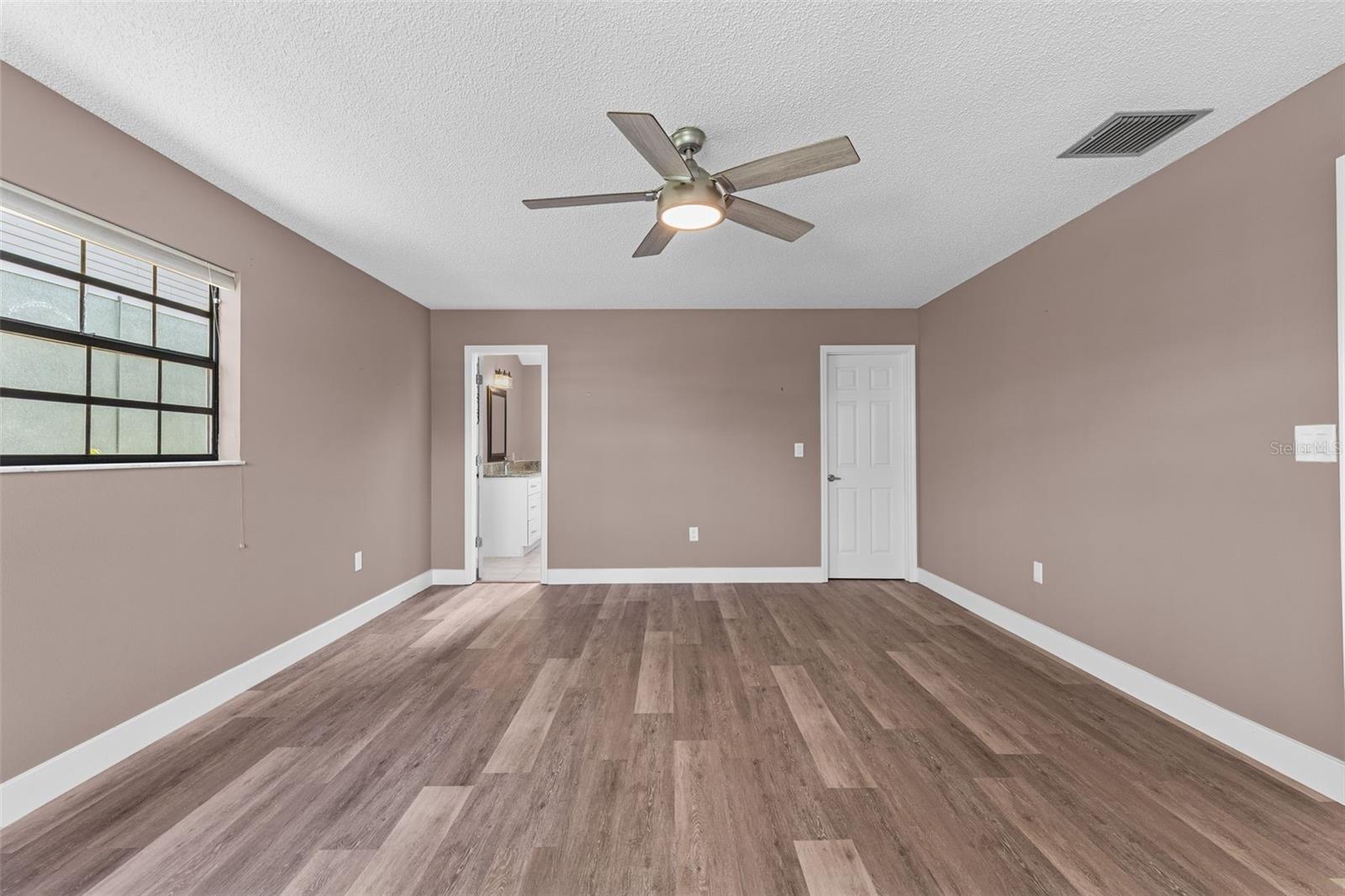 3345 POINSETTIA DR