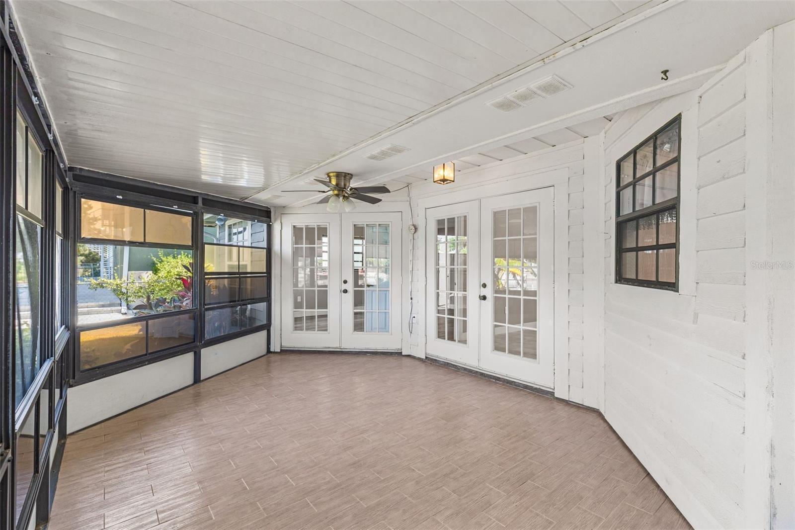 3345 POINSETTIA DR