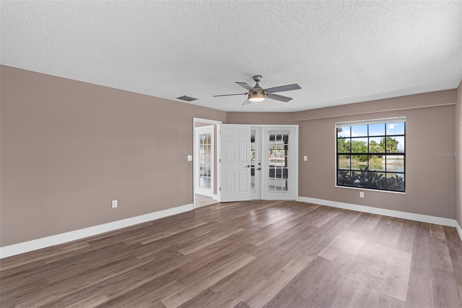 3345 POINSETTIA DR