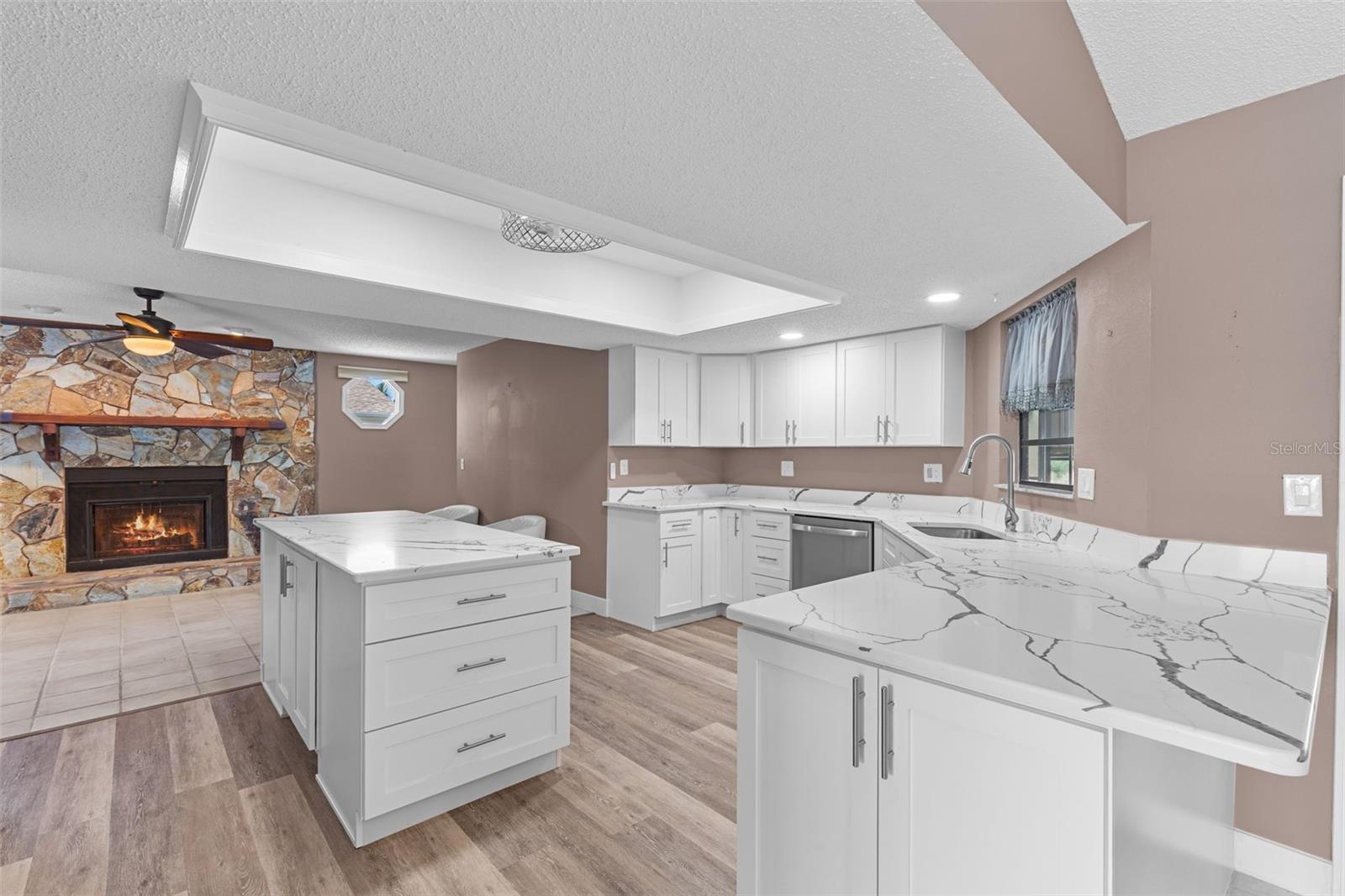 3345 POINSETTIA DR