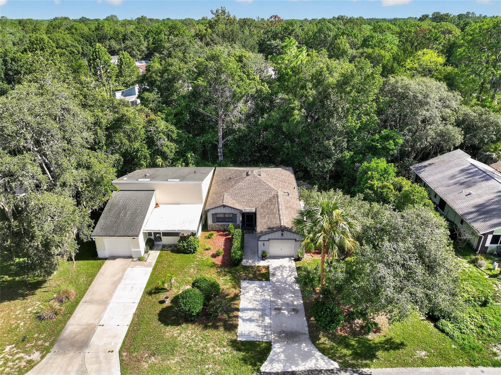 12 CHINABERRY CIR