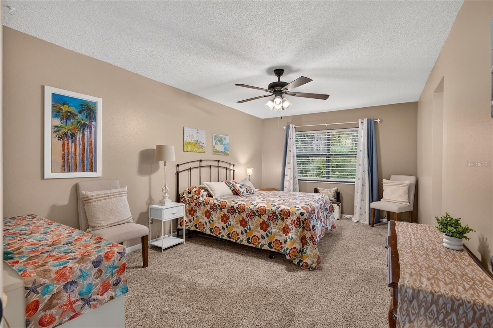 12 CHINABERRY CIR