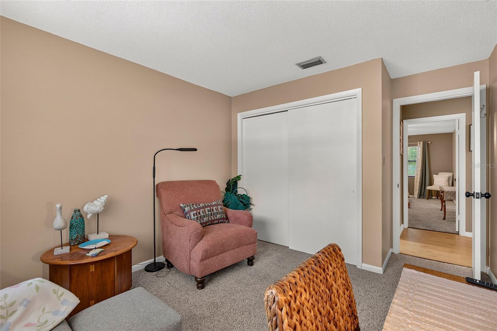 12 CHINABERRY CIR