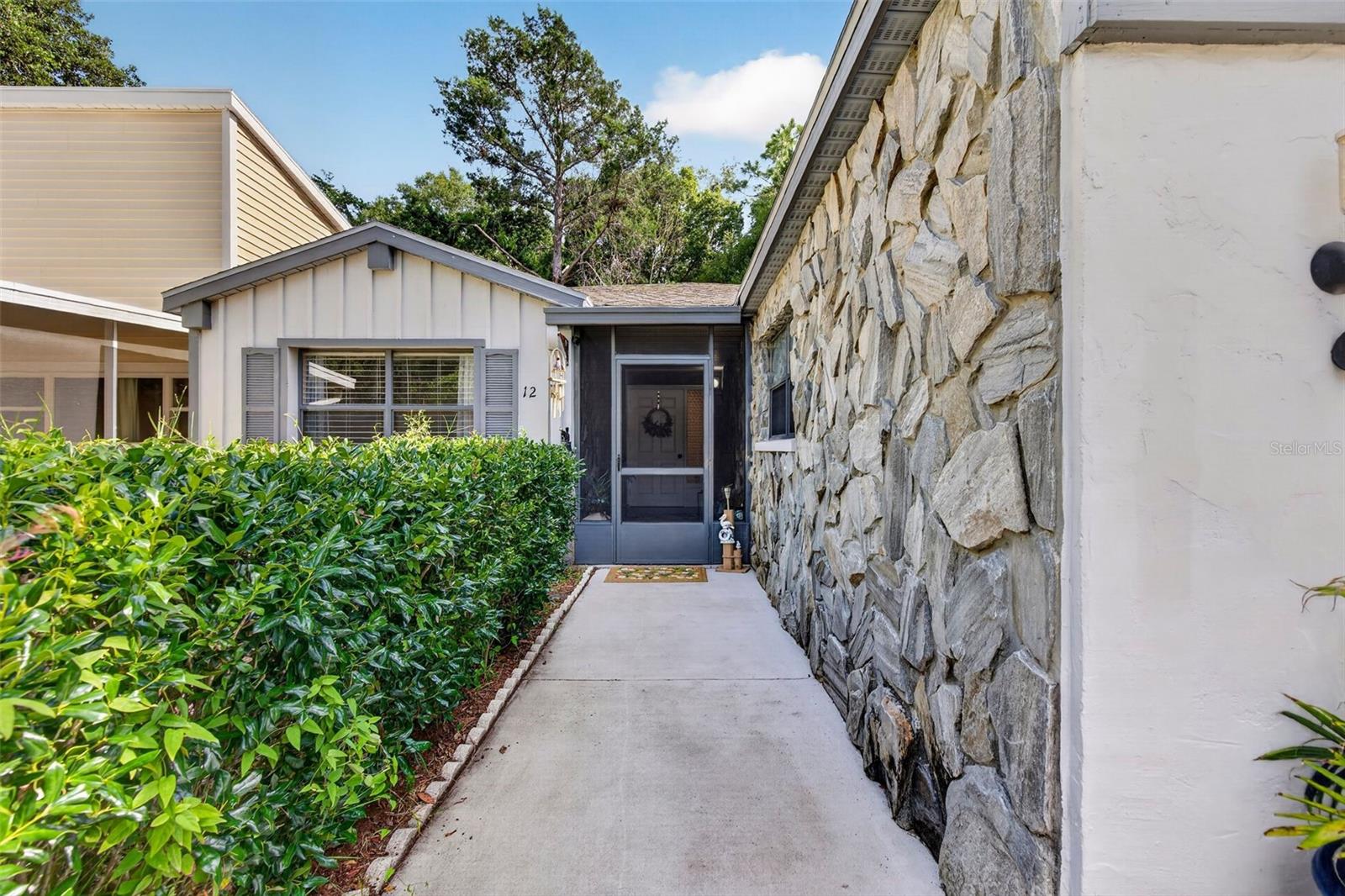 12 CHINABERRY CIR