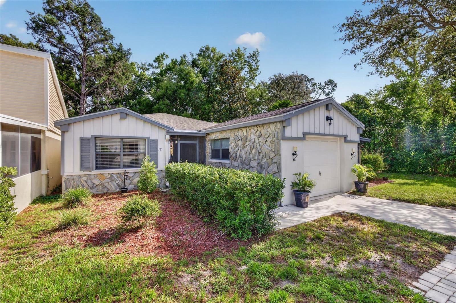 12 CHINABERRY CIR