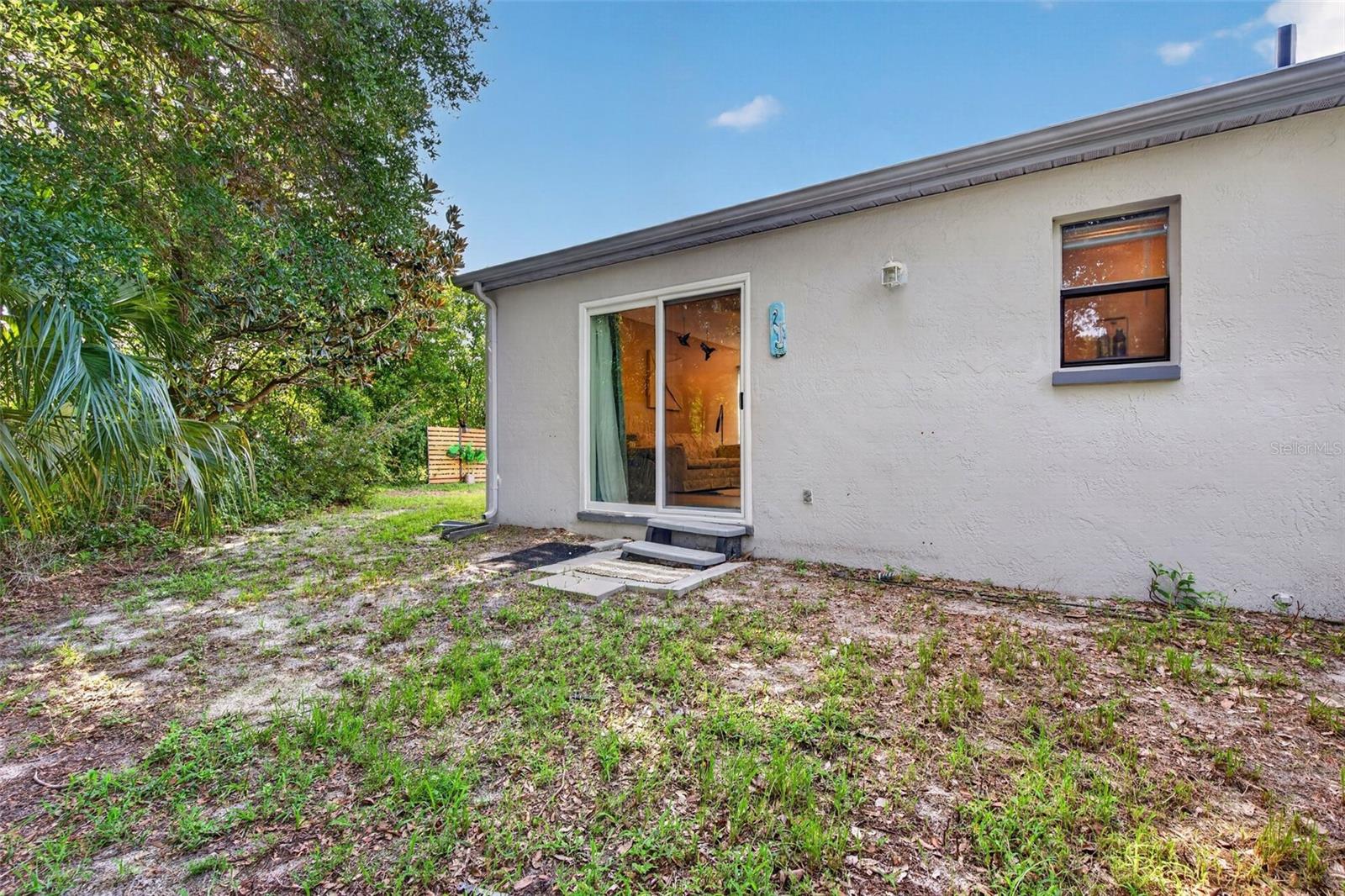 12 CHINABERRY CIR