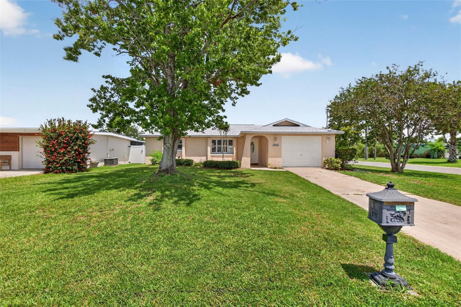 13224 NEPTUNE DR