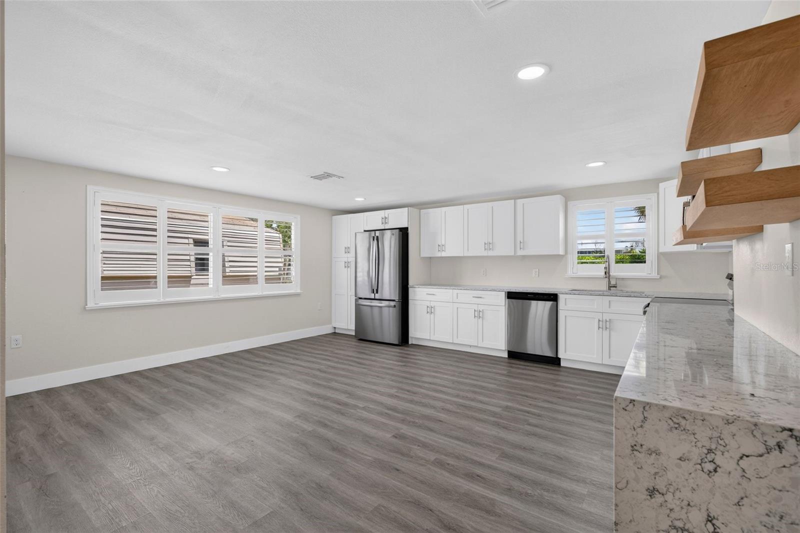 13224 NEPTUNE DR
