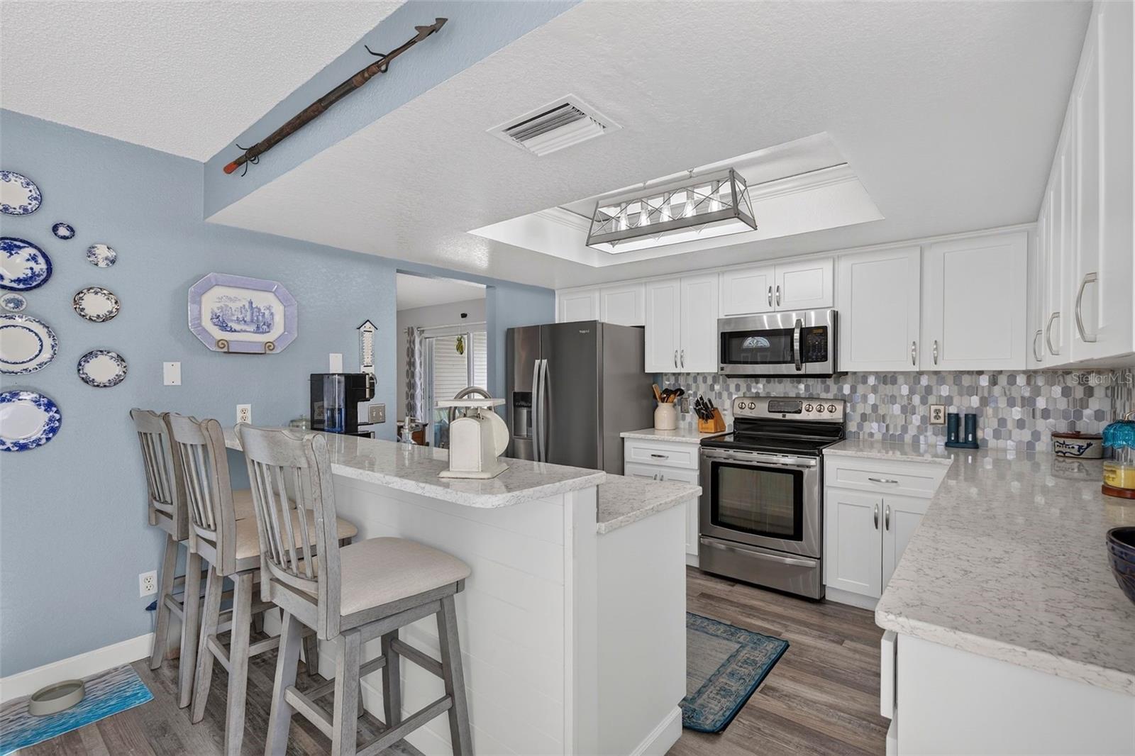 7611 MAKO DR
