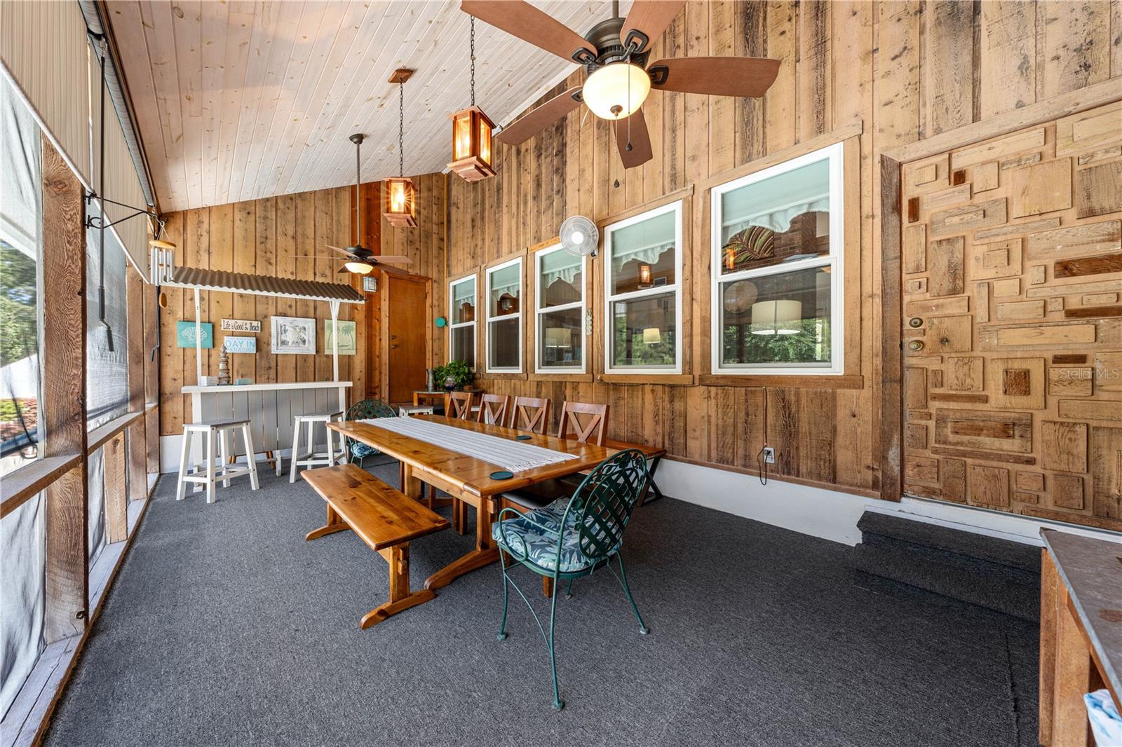 6464 TIMBERWIND PL