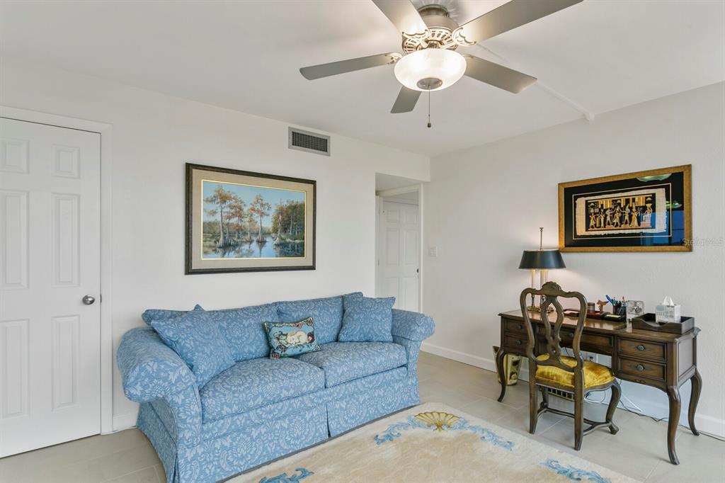 3301 BAYSHORE BLVD #901E