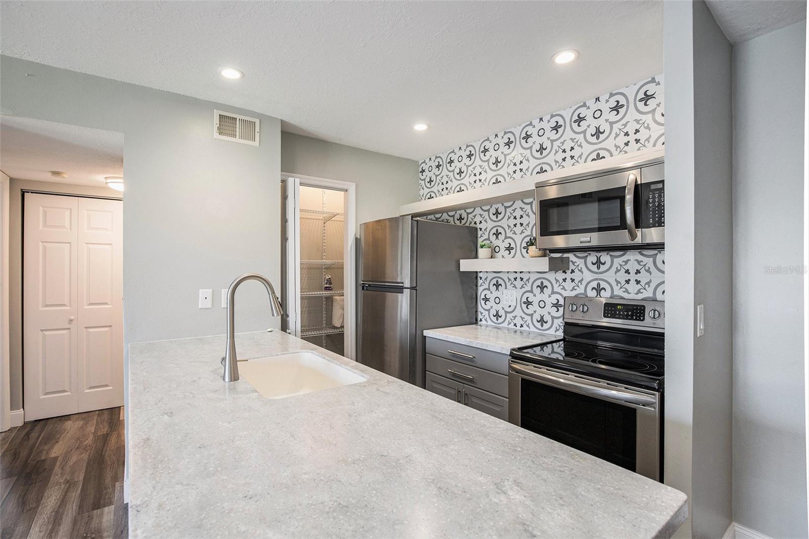10122 WINSFORD OAK BOULEVARD Unit: 408