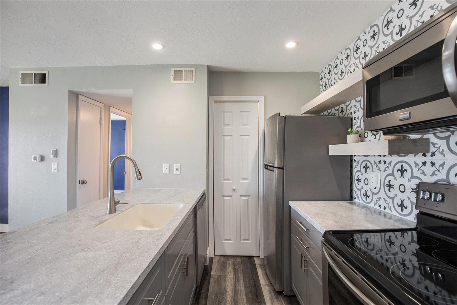 10122 WINSFORD OAK BOULEVARD Unit: 408