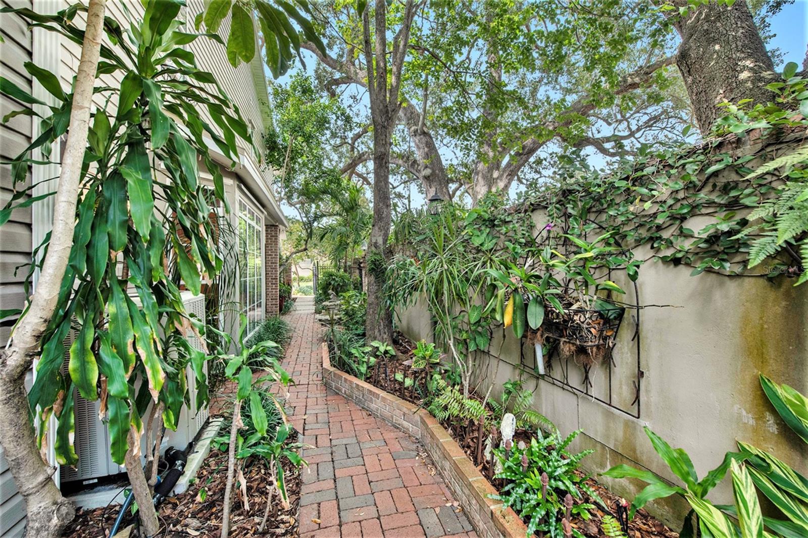 2512 TENNESSEE AVENUE Unit: A