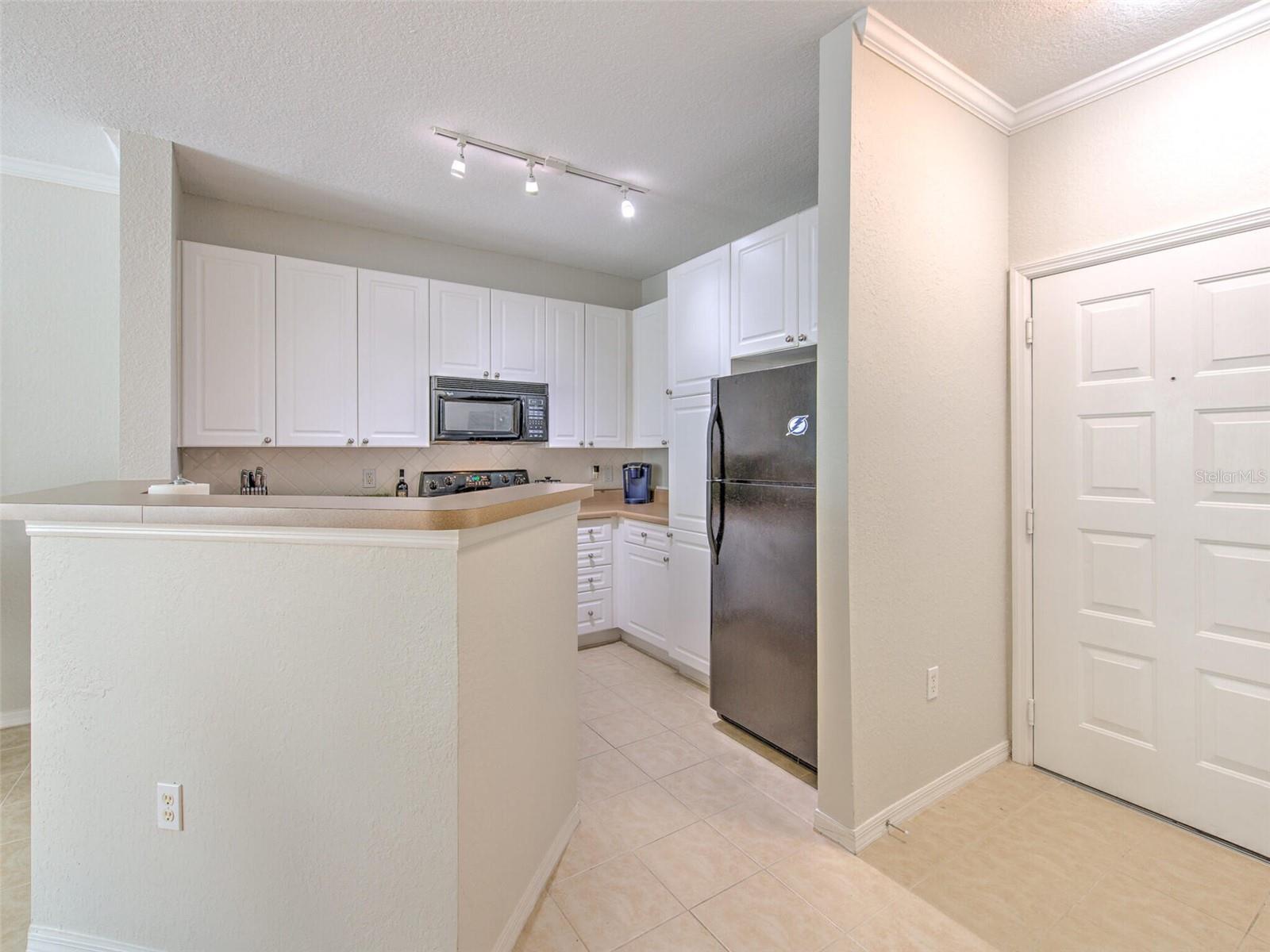 4221 W SPRUCE ST #2104