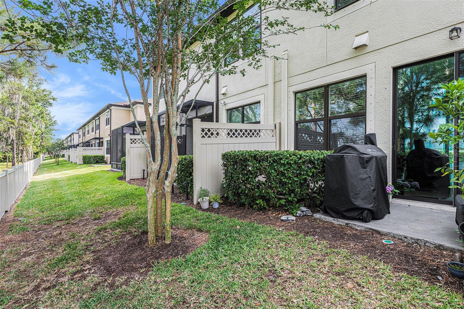 9152 FOX SPARROW RD