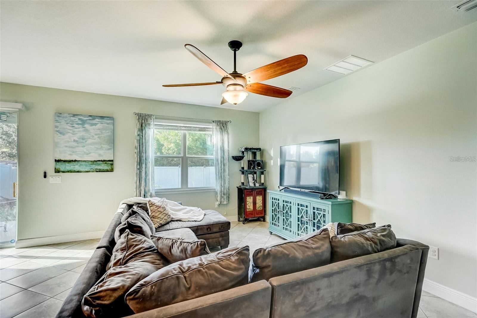 11126 SPRING POINT CIR